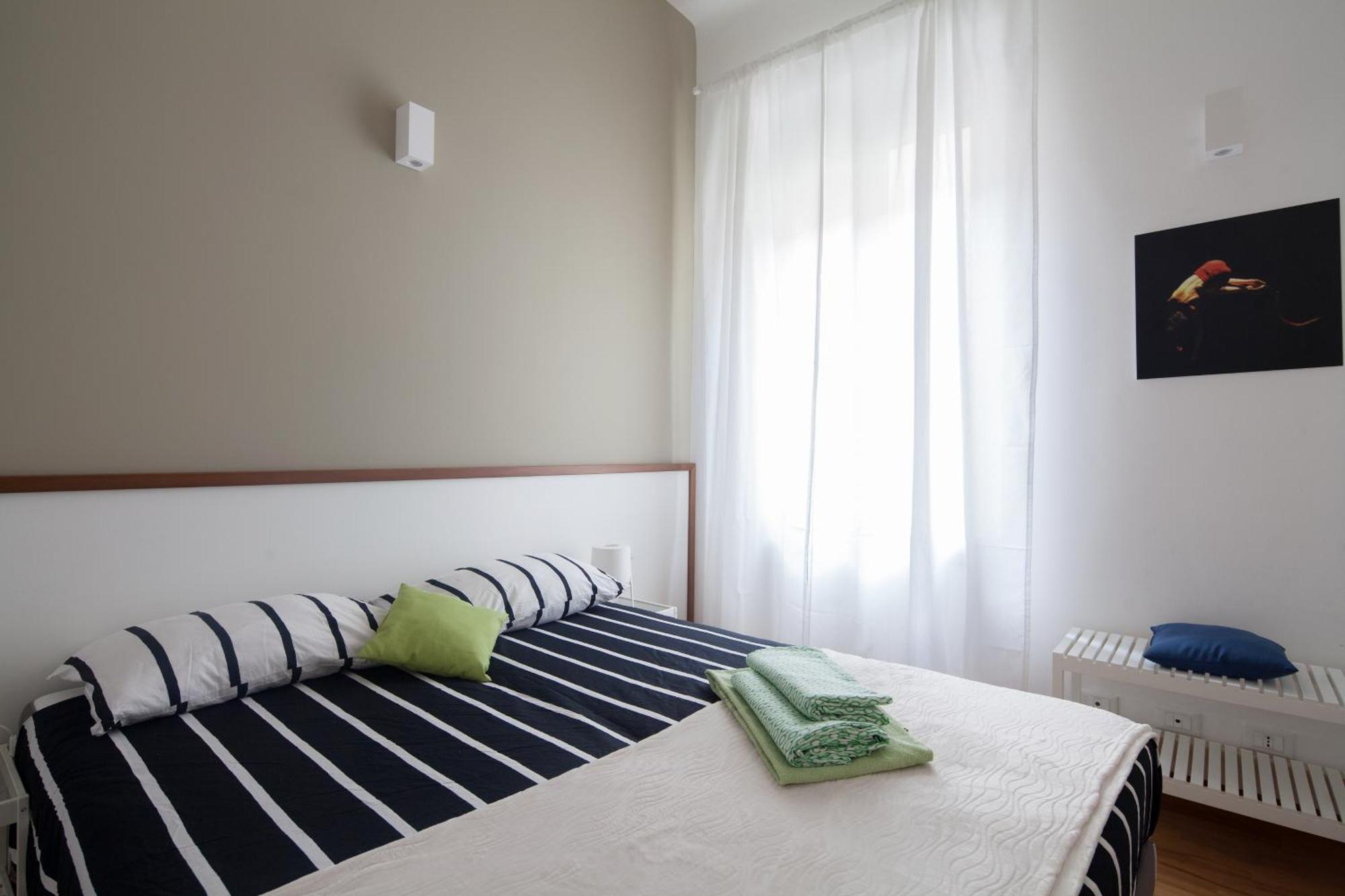 Cv5 - La Spezia City Center - Wide Modern Apartment Walking Distance To The Station To Cinque Terre - Big Terrace On The Roofs Exterior foto